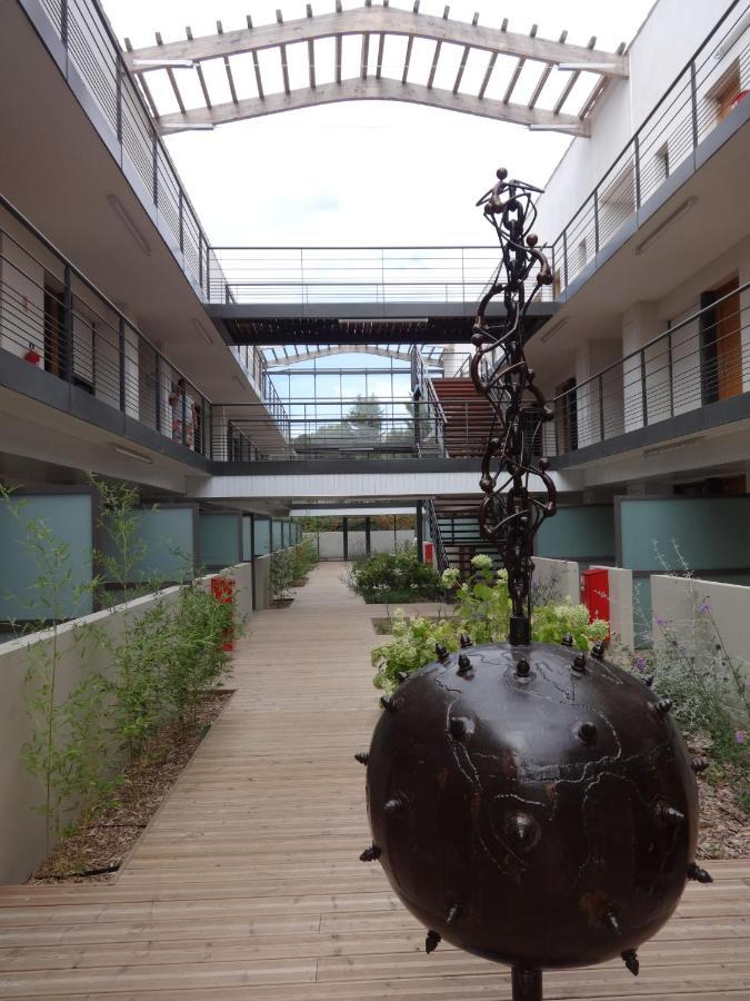 Les Jardins D'Athena Aparthotel Eguilles Exterior photo