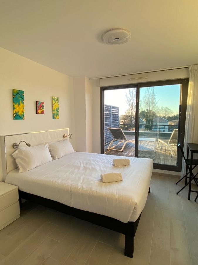 Les Jardins D'Athena Aparthotel Eguilles Exterior photo